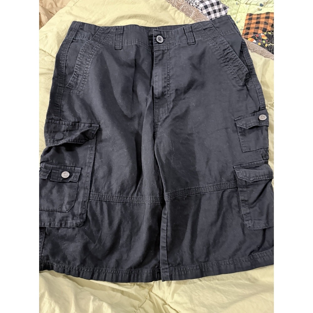 AirWalk Cargo Black Shorts Size 32